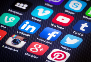 iPhone iOS8 - social media and the modern workplace.