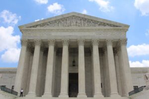 Supreme court building where wage and hour lawsuits have taken place.